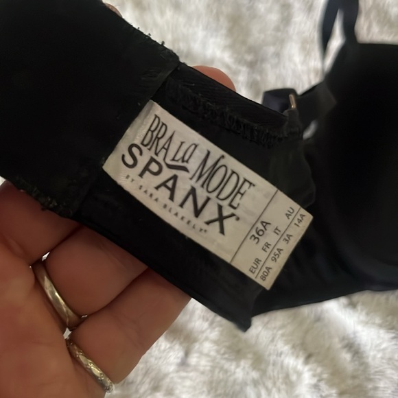 Spanx black bra 36A bra la mode lightly padded cups tiny bow luxery - Picture 7 of 9